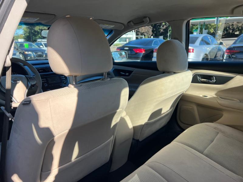Nissan Altima 2.5 SV 2015