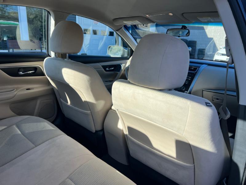 Nissan Altima 2.5 SV 2015