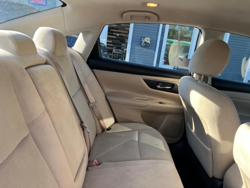 Nissan Altima 2.5 SV 2015