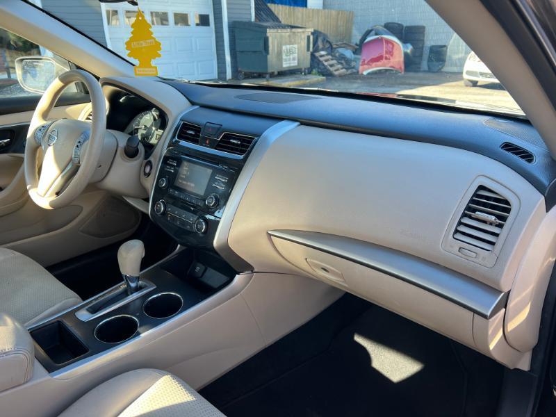 Nissan Altima 2.5 SV 2015