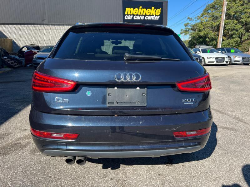 Audi Q3 2.0T quattro Premium Plus 2015