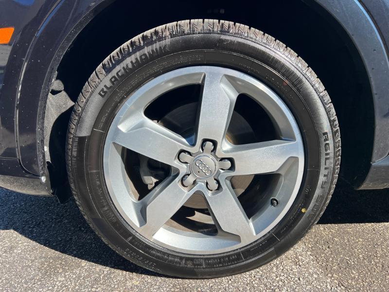 Audi Q3 2.0T quattro Premium Plus 2015