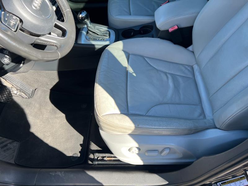 Audi Q3 2.0T quattro Premium Plus 2015