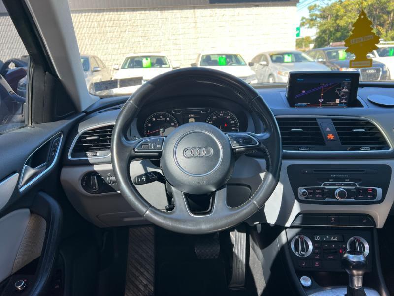 Audi Q3 2.0T quattro Premium Plus 2015