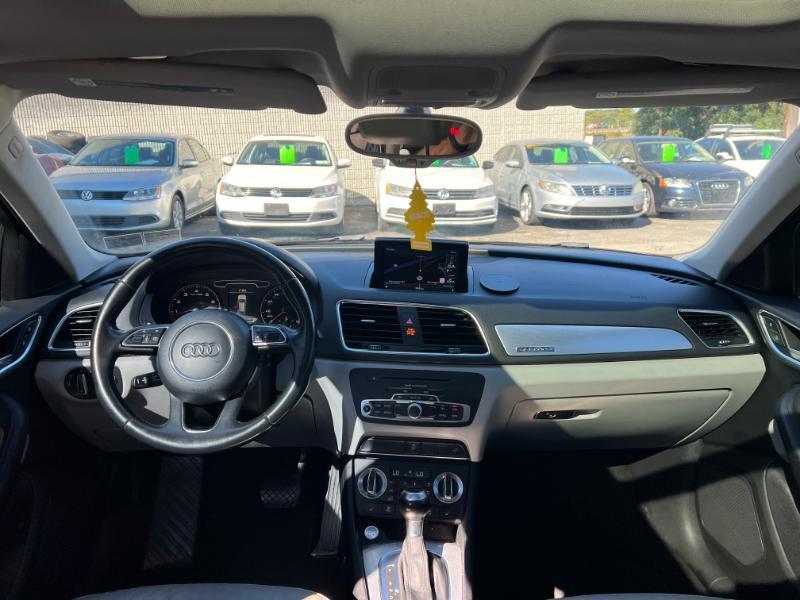 Audi Q3 2.0T quattro Premium Plus 2015