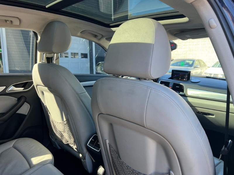 Audi Q3 2.0T quattro Premium Plus 2015