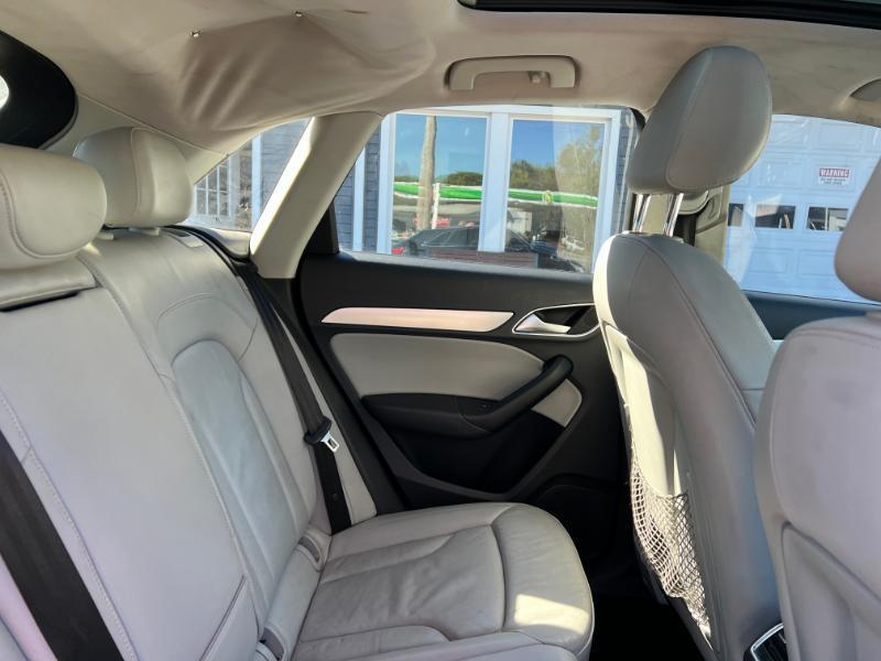 Audi Q3 2.0T quattro Premium Plus 2015