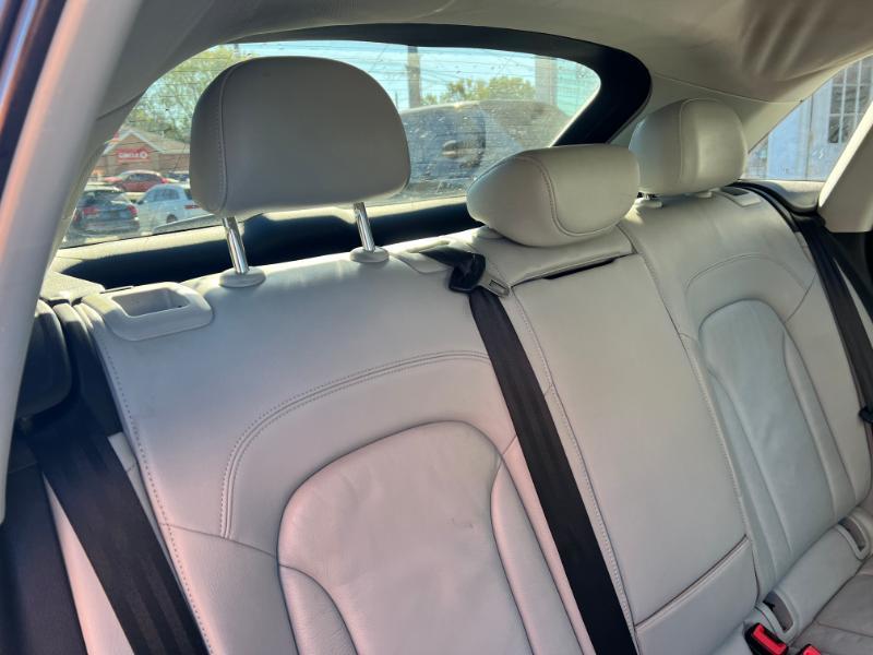 Audi Q3 2.0T quattro Premium Plus 2015
