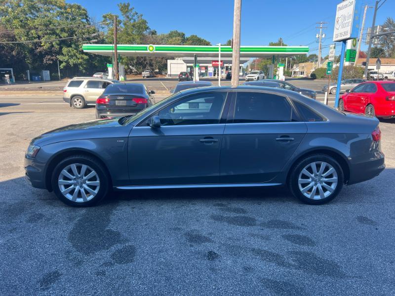Audi A4 2.0T Premium quattro Sedan AWD 8A 2016