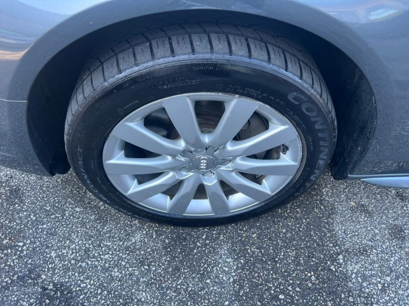 Audi A4 2.0T Premium quattro Sedan AWD 8A 2016