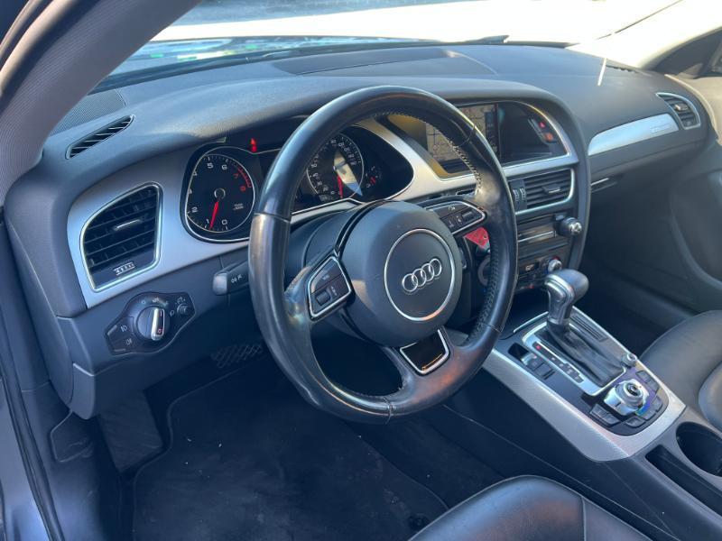 Audi A4 2.0T Premium quattro Sedan AWD 8A 2016