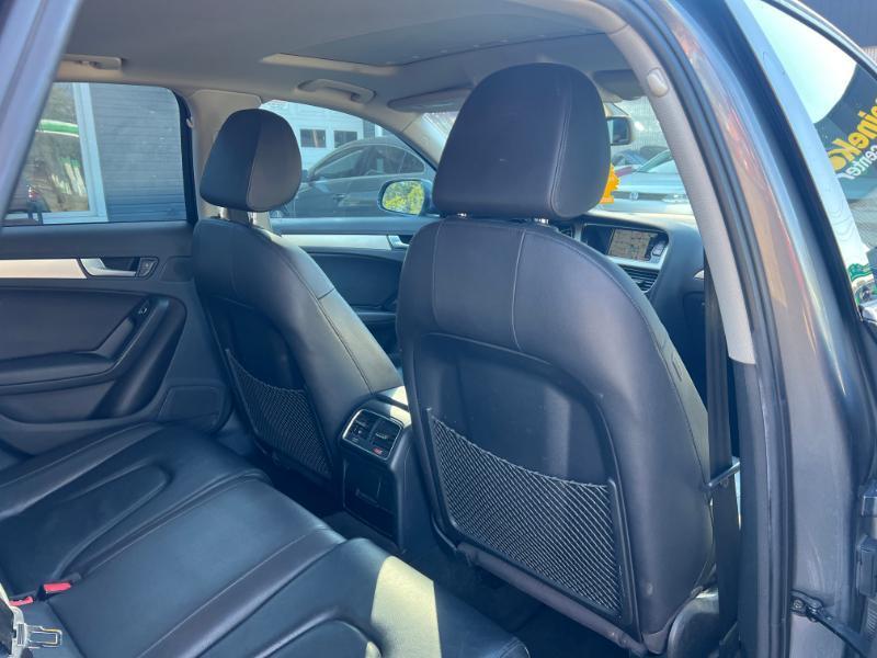 Audi A4 2.0T Premium quattro Sedan AWD 8A 2016