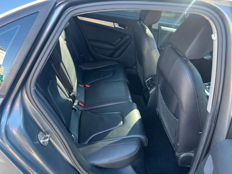 Audi A4 2.0T Premium quattro Sedan AWD 8A 2016