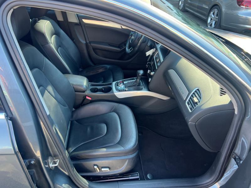 Audi A4 2.0T Premium quattro Sedan AWD 8A 2016