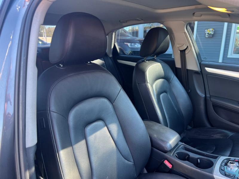 Audi A4 2.0T Premium quattro Sedan AWD 8A 2016