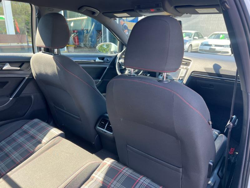 Volkswagen Golf GTI S 6M 4-Door 2017