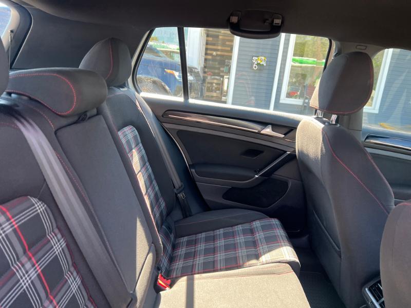 Volkswagen Golf GTI S 6M 4-Door 2017