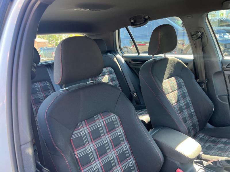 Volkswagen Golf GTI S 6M 4-Door 2017