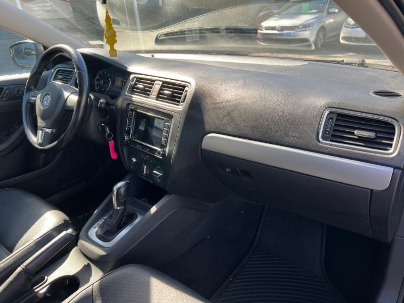 Volkswagen Jetta SE 2014