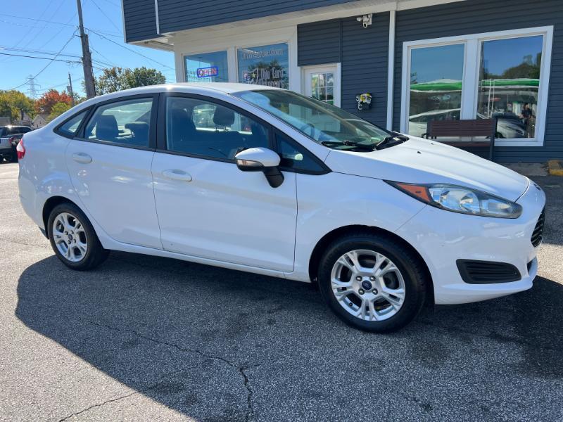 Ford Fiesta SE Sedan 2016