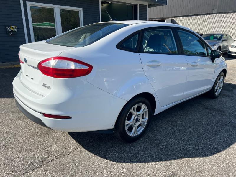 Ford Fiesta SE Sedan 2016