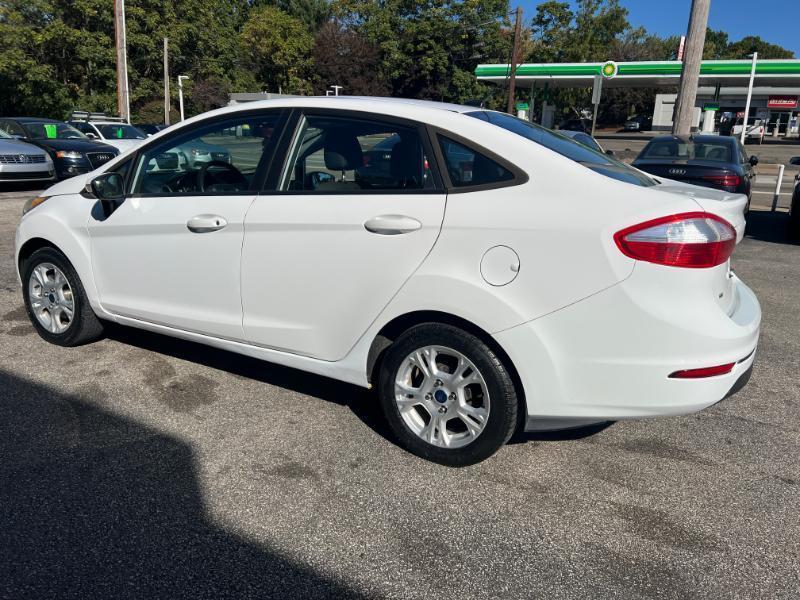 Ford Fiesta SE Sedan 2016