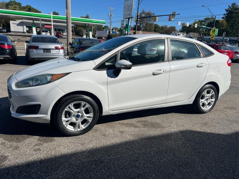 Ford Fiesta SE Sedan 2016