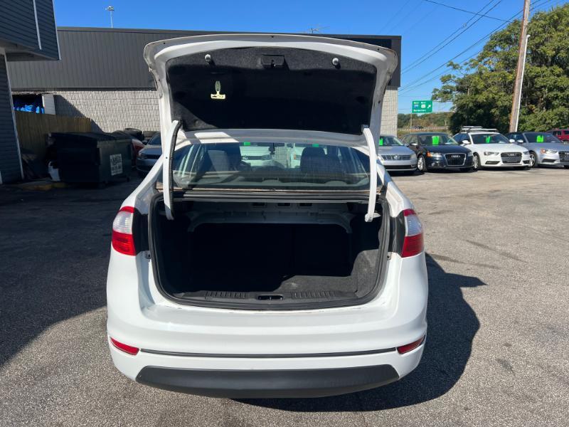 Ford Fiesta SE Sedan 2016