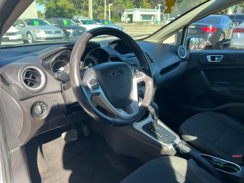 Ford Fiesta SE Sedan 2016