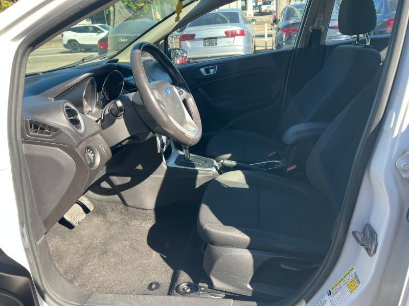 Ford Fiesta SE Sedan 2016