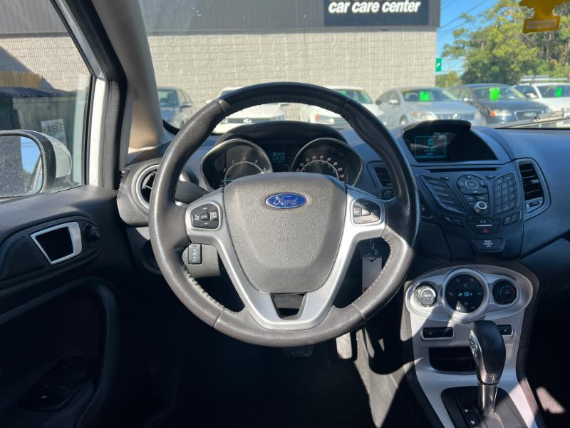 Ford Fiesta SE Sedan 2016