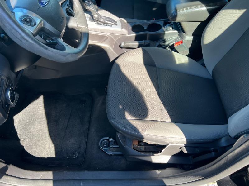 Ford Focus SE Hatch 2014