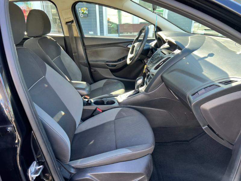 Ford Focus SE Hatch 2014
