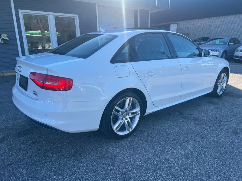 Audi A4 2.0T Premium quattro Sedan AWD 8A 2016