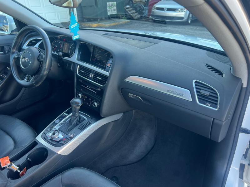 Audi A4 2.0T Premium quattro Sedan AWD 8A 2016