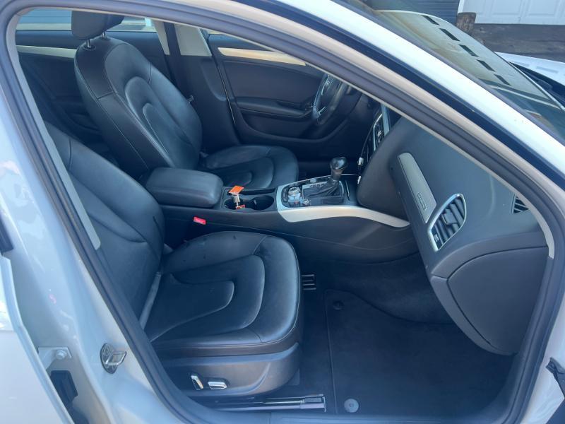 Audi A4 2.0T Premium quattro Sedan AWD 8A 2016