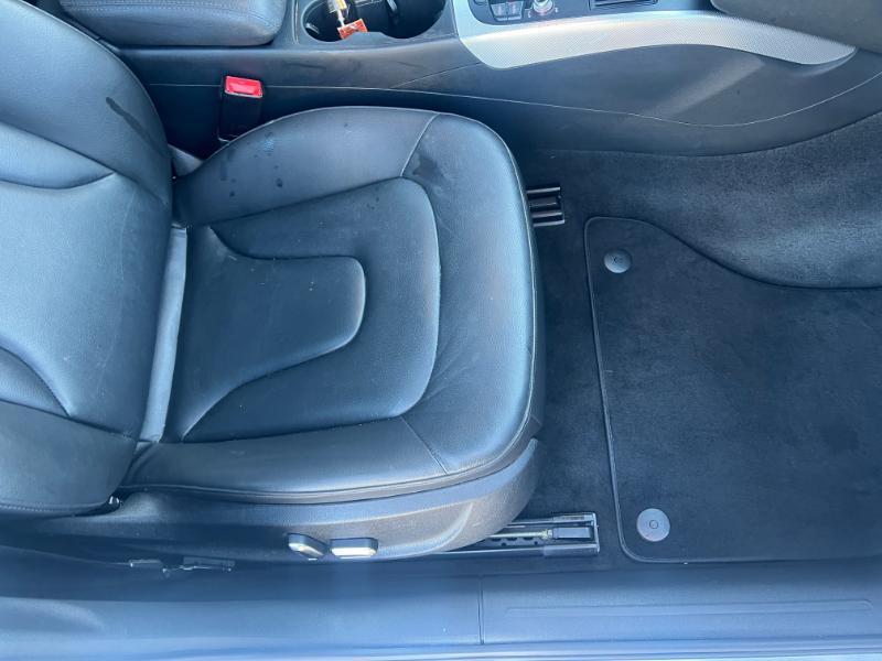 Audi A4 2.0T Premium quattro Sedan AWD 8A 2016