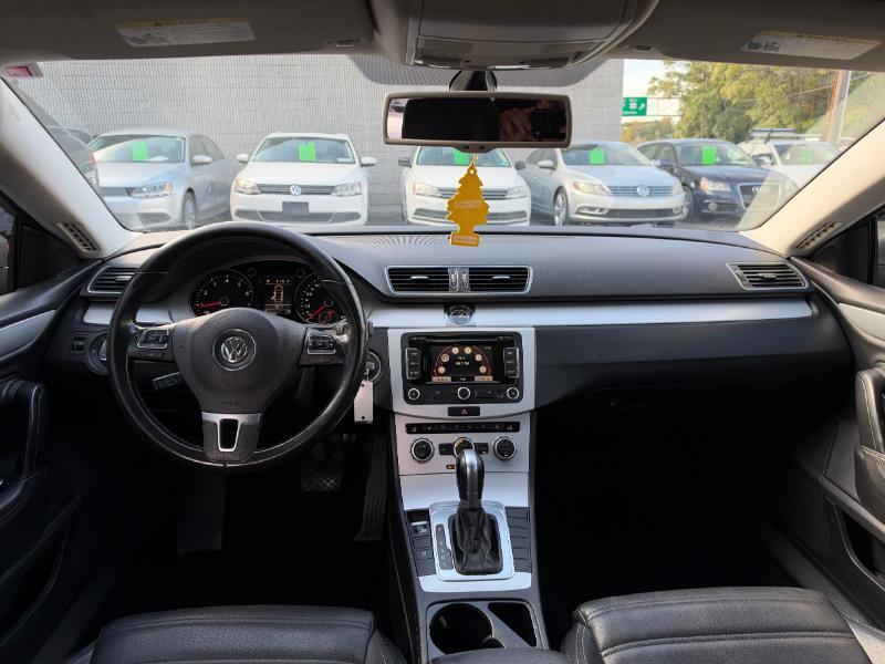 Volkswagen CC Sport w/Lighting Package 2013