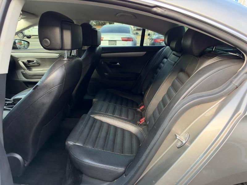 Volkswagen CC Sport w/Lighting Package 2013