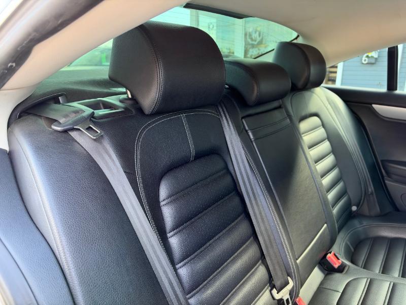 Volkswagen CC Sport w/Lighting Package 2013