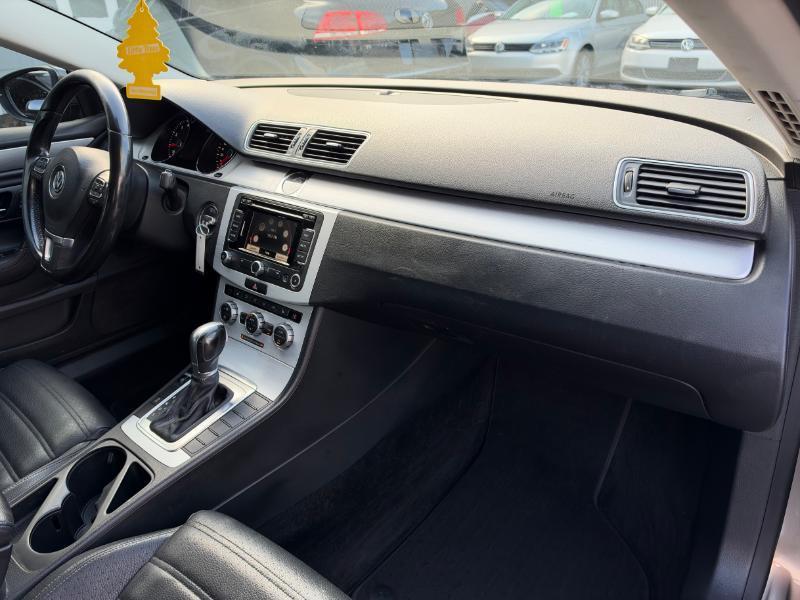 Volkswagen CC Sport w/Lighting Package 2013