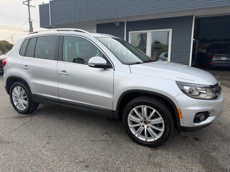 Volkswagen Tiguan SE 2016