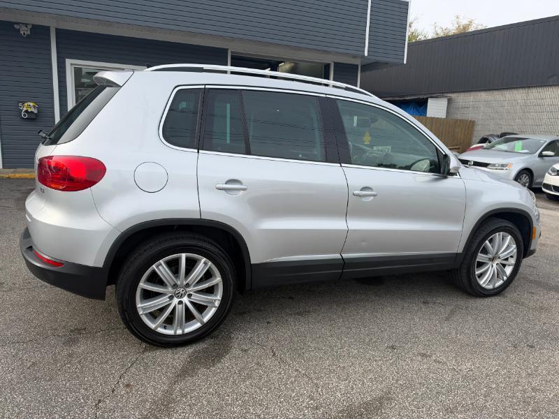Volkswagen Tiguan SE 2016