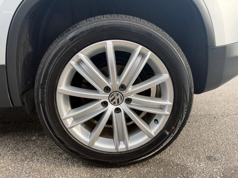 Volkswagen Tiguan SE 2016