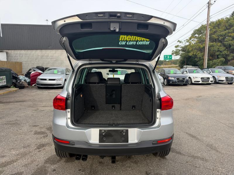 Volkswagen Tiguan SE 2016