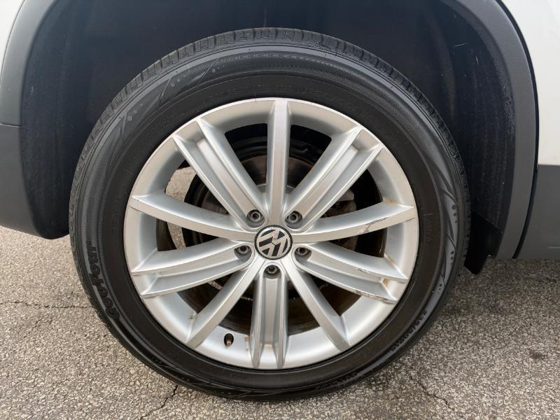 Volkswagen Tiguan SE 2016