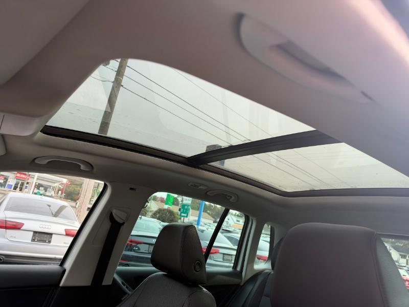 Volkswagen Tiguan SE 2016