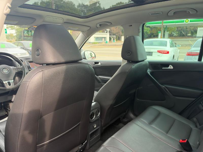 Volkswagen Tiguan SE 2016