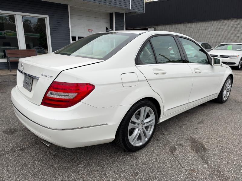 Mercedes-Benz C-Class C300 4MATIC Luxury Sedan 2012
