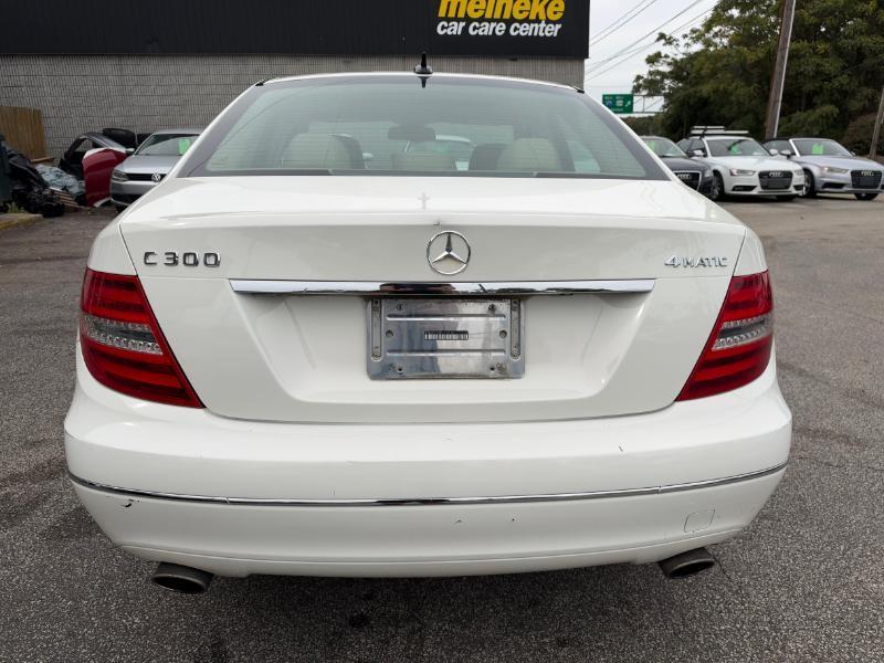 Mercedes-Benz C-Class C300 4MATIC Luxury Sedan 2012